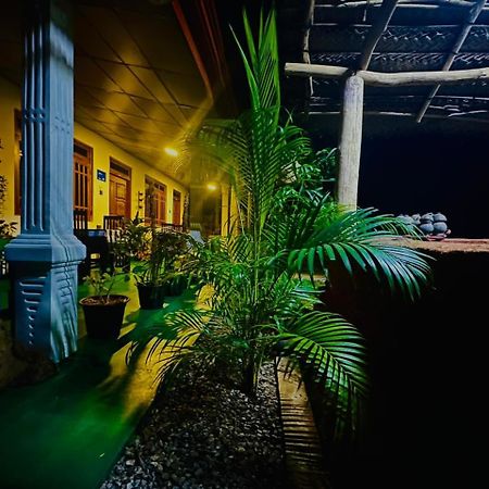 Dambulla Kings Inn エクステリア 写真