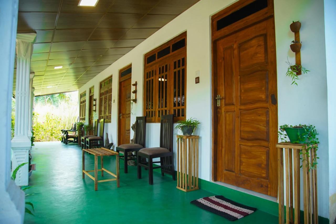 Dambulla Kings Inn エクステリア 写真